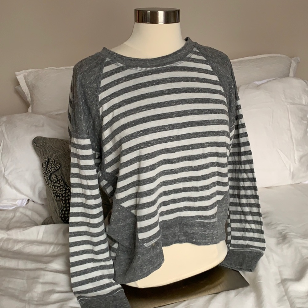 High-Low long sleeve tee
